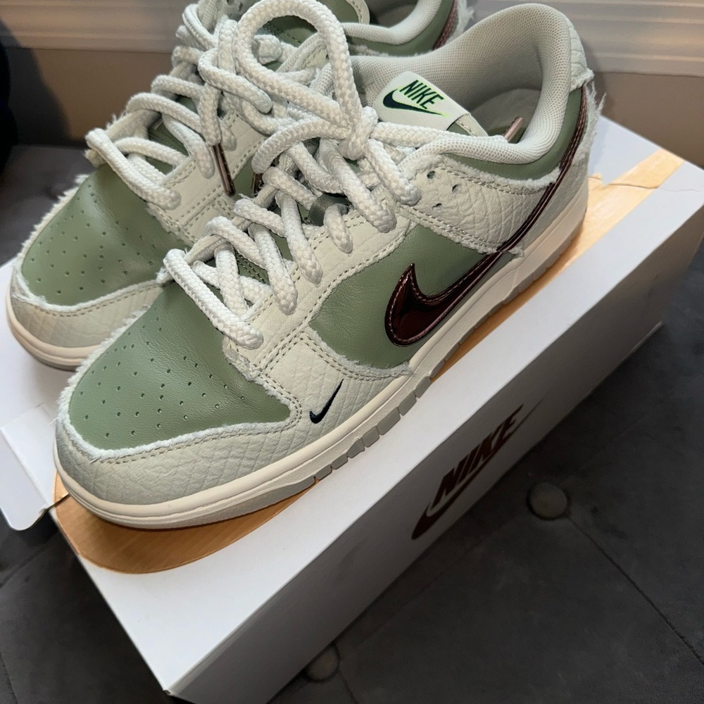 Kyler Murray Nike Shoes View 4